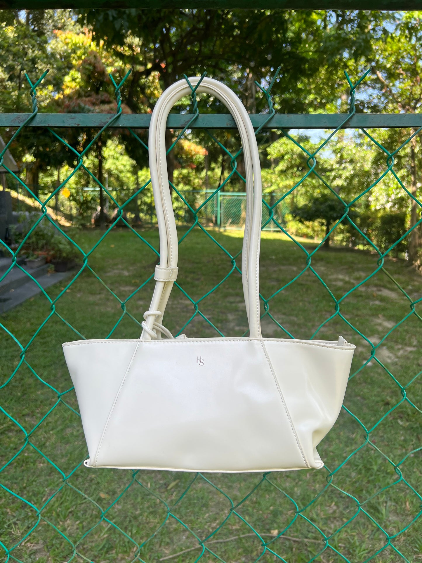 KAIA - White